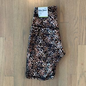 Old Navy NWT PowerSoft High-Waisted Bike Shorts